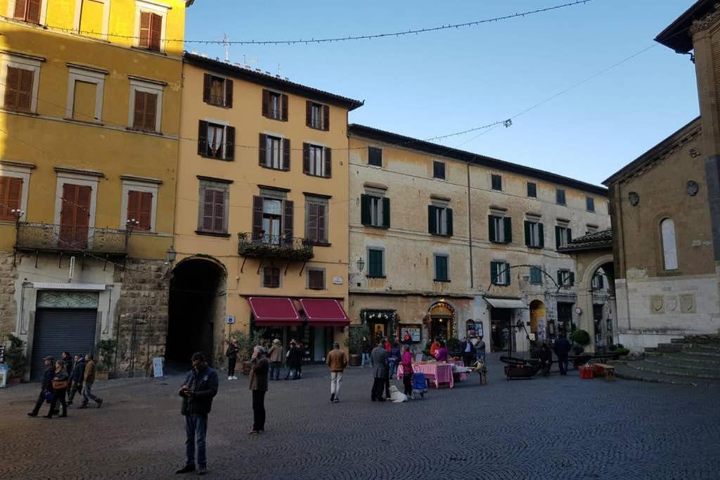 ...All'Archetto Di Sant'Andrea......Pieno Centro Orvieto Bagian luar foto