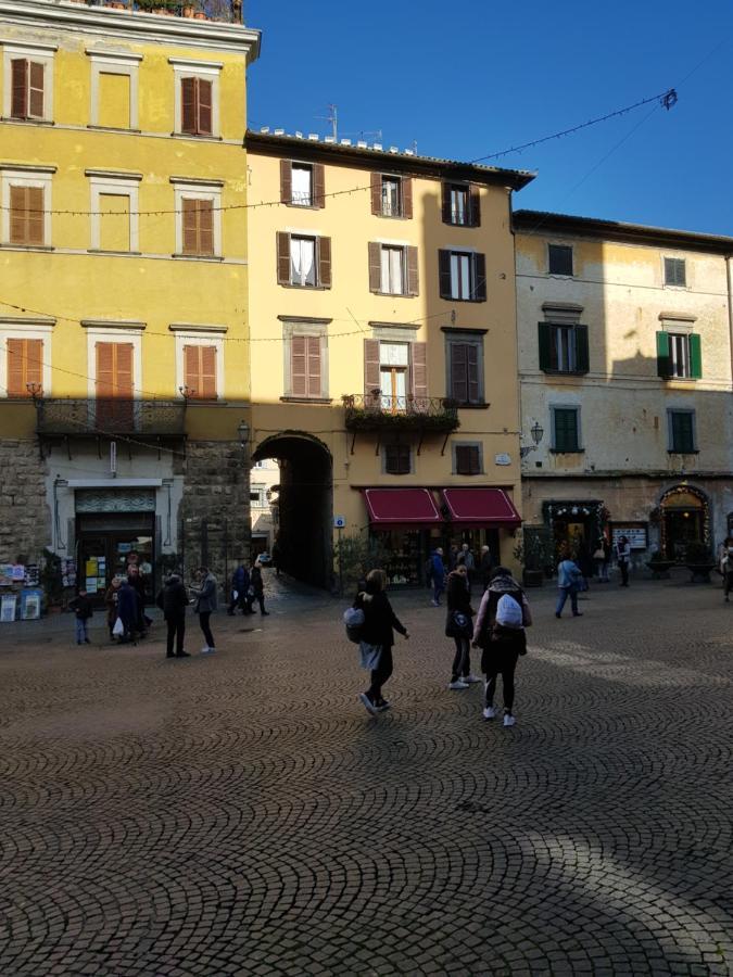 ...All'Archetto Di Sant'Andrea......Pieno Centro Orvieto Bagian luar foto